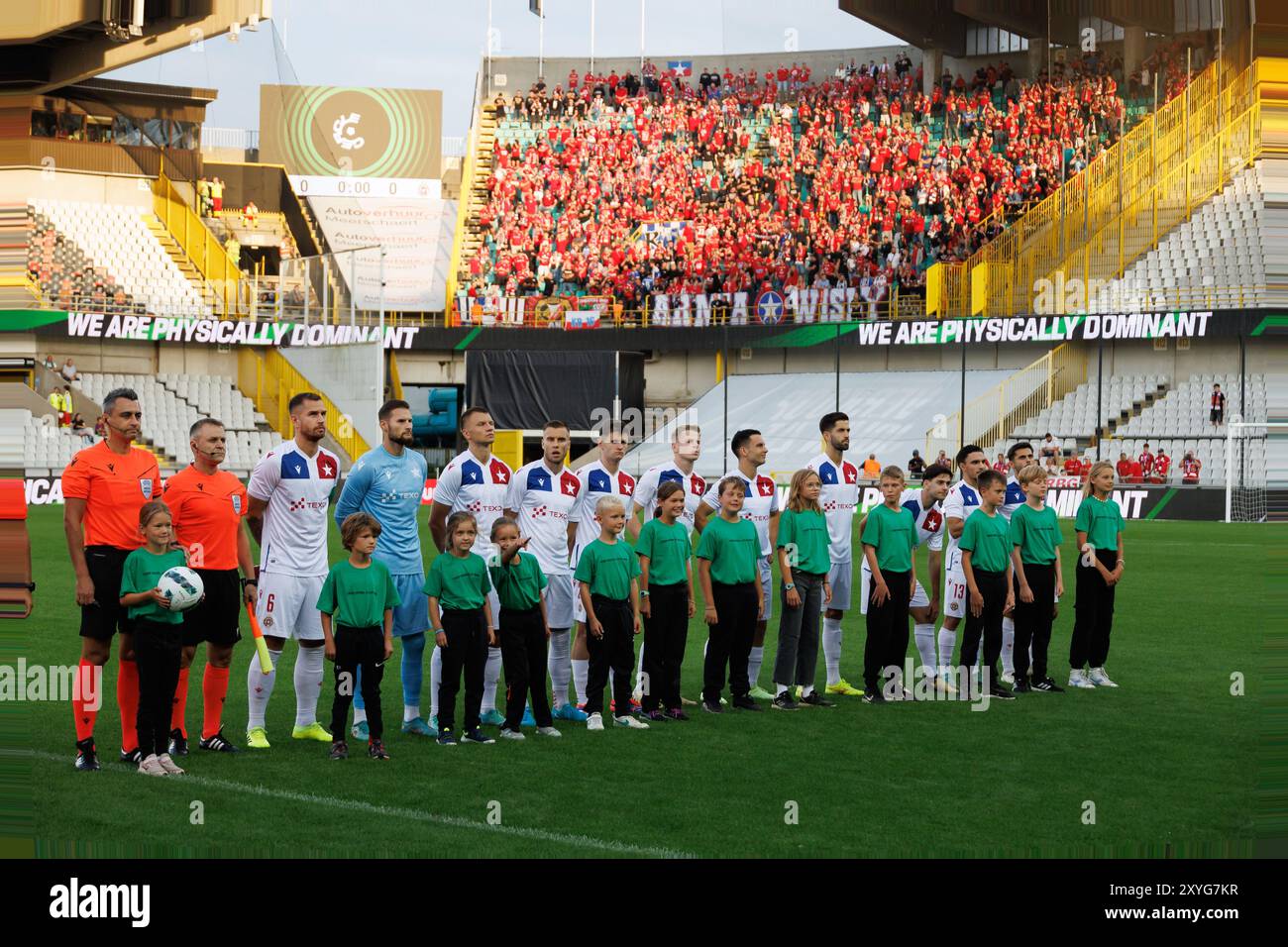 Brugge, Belgio. 29 agosto 2024. I giocatori di Wisla sono stati fotografati in vista di una partita di calcio tra il belga Cercle Brugge KSV e il polacco Wisla Krakow, giovedì 29 agosto 2024 a Brugge, tappa di ritorno dei play-off per la competizione UEFA Conference League. Cercle ha vinto la gara di andata 1-6. BELGA FOTO KURT DESPLENTER credito: Belga News Agency/Alamy Live News Foto Stock