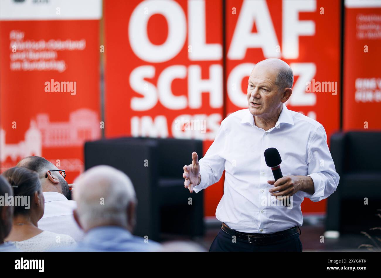 Bundeskanzler Olaf Scholz, SPD, aufgenommen im Rahmen eines Buergerdialoghi a Seelow. 29.08.2024. Seelow Deutschland *** Cancelliere federale Olaf Scholz, SPD , preso nel corso di un dialogo dei cittadini a Seelow 29 08 2024 Seelow Germania Copyright: XFelixxZahn/photothek.dex Foto Stock