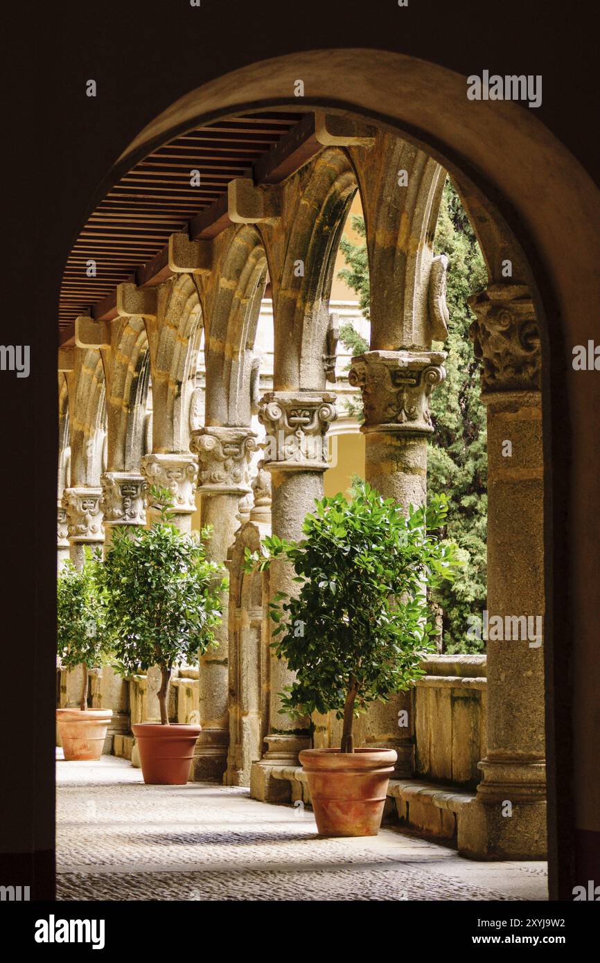 Claustro renacentista, siglo XVI, Monasterio de San Jeronimo de Yuste, siglo XV, comarca de la vera, Caceres, Estremadura, Spagna, Europa, Europa Foto Stock