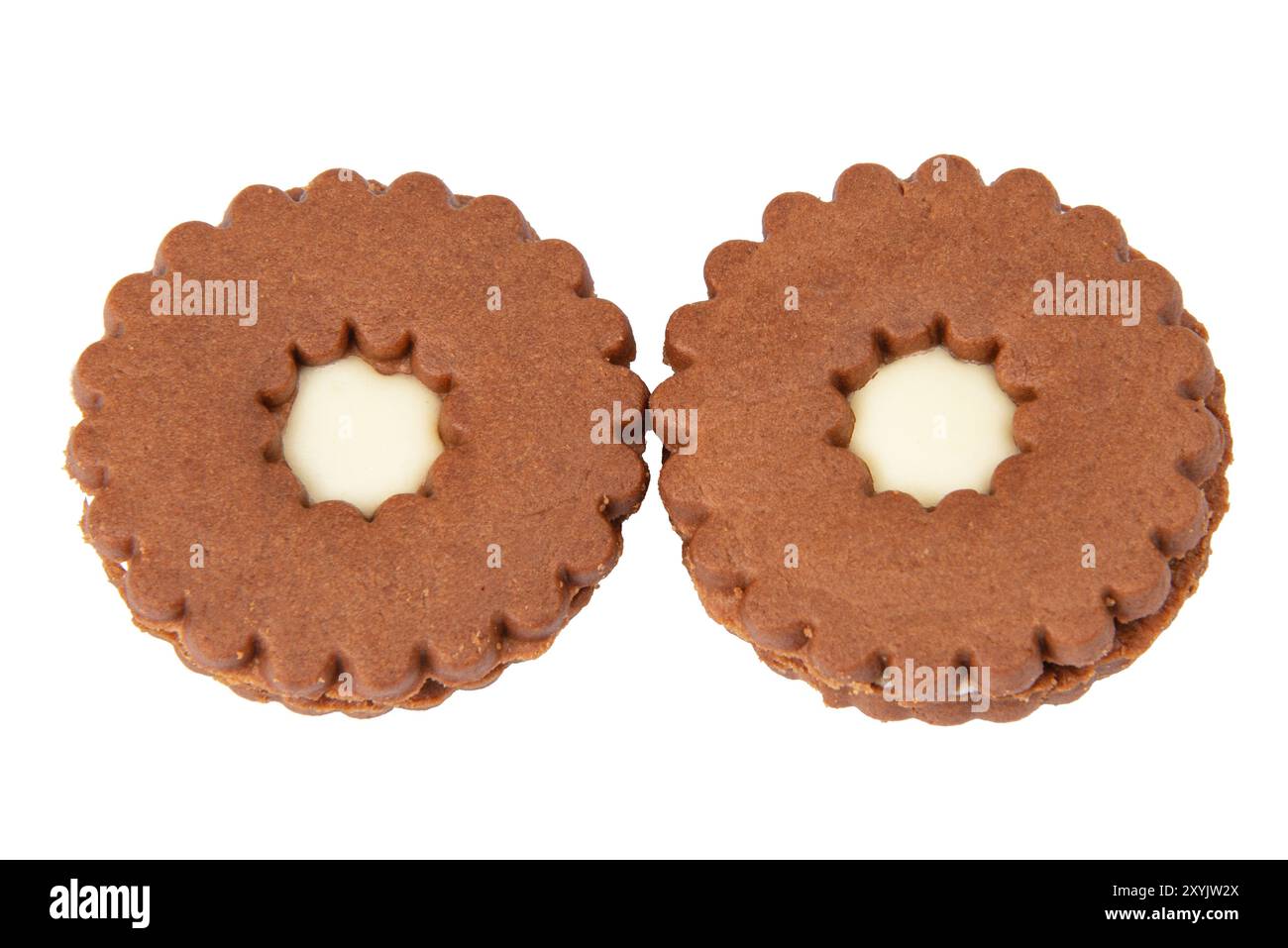 biscotti sandwich doppi isolati su sfondo bianco Foto Stock