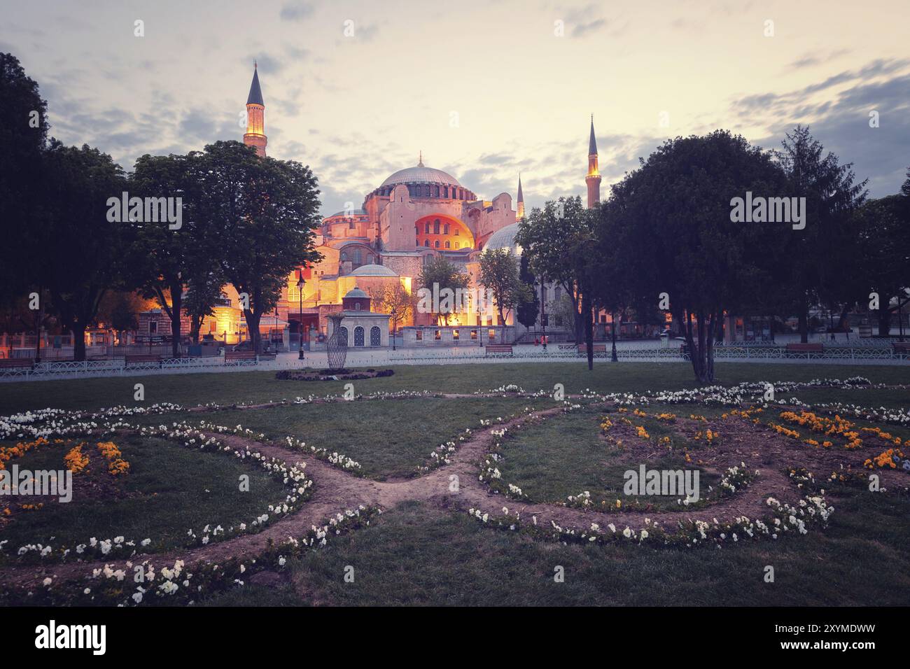 Foto in stile vintage della chiesa di Santa Sofia (Hagia Sophia) a Istanbul, Turchia, Asia Foto Stock