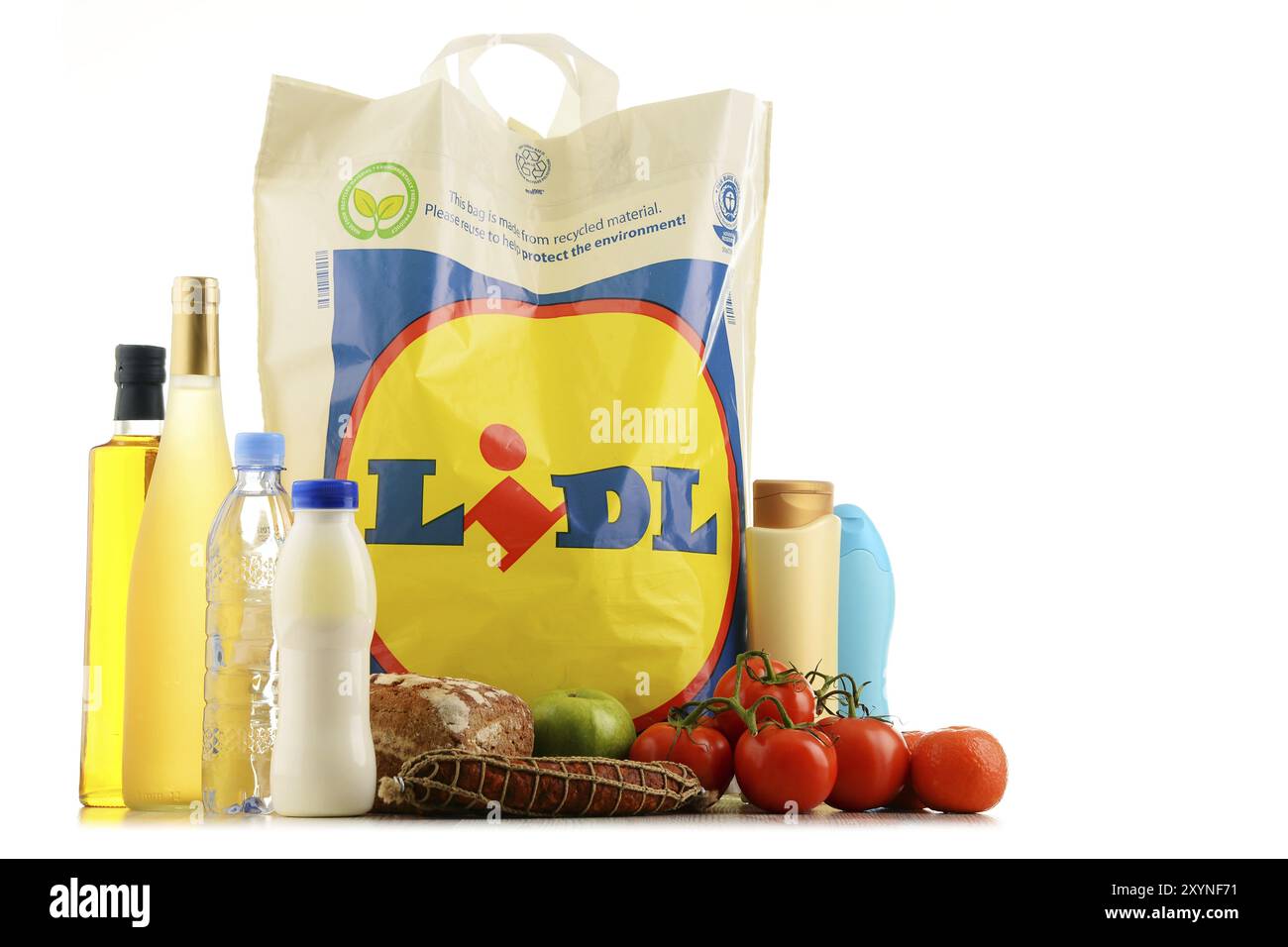 Lidl è una catena tedesca di supermercati con sede a Neckarsulm, in Germania, che gestisce oltre 000 negozi in tutta Europa, parte della holding S Foto Stock