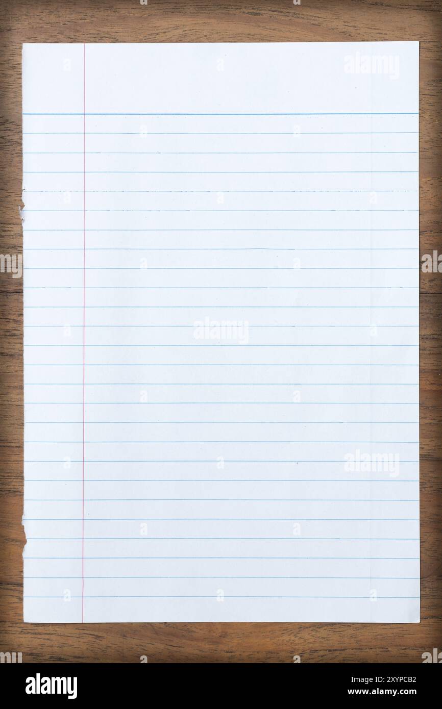 Trame di carta su sfondo in legno Foto Stock