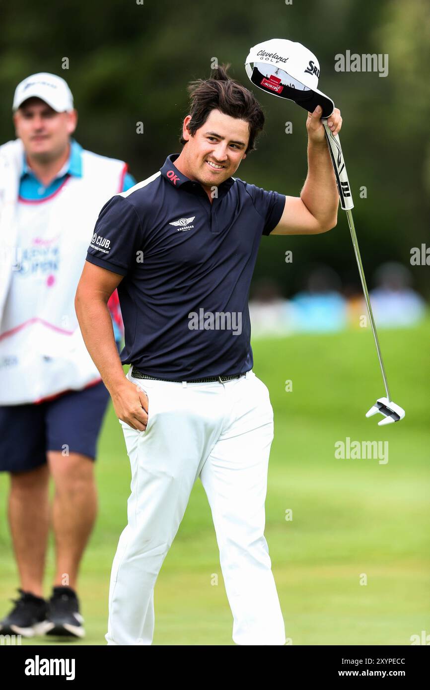 Van Driel Darius celebra il suo putt al 18th Hole Green durante il DP World Tour Magica Kenya Open Golf il 25 febbraio 2024 al Muthaiga Golf Club. Foto/ Foto Stock