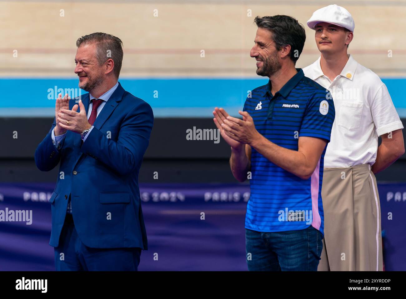 Parigi, Francia. 29 agosto 2024. PARIGI, FRANCIA - AGOSTO 29: Andrew Parsons, presidente del Comitato Paralimpico Internazionale e Tony Estanguet, presidente del Comitato organizzatore dei Giochi Olimpici e Paralimpici di Parigi 2024 durante il primo giorno di Para Cycling - Track - Giochi Olimpici Parigi 2024 al Velodromo di Saint-Quentin-en-Yvelines il 29 agosto 2024 a Parigi, Francia. (Foto di Joris Verwijst/Agenzia BSR) credito: Agenzia BSR/Alamy Live News Foto Stock