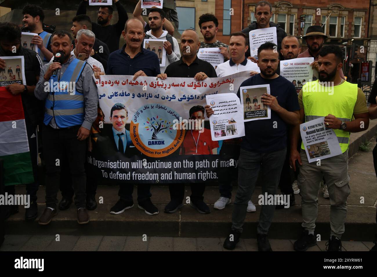 Chiedere il Sentiero di Massoud Barzani per il 31 agosto 1996 uccisione di 36000 curdi, dimostranti della Dakok Organisation and Freedom a Haymarket, Newcastle upon Tyne, Regno Unito, 30 agosto 2024, credito: DEW/Alamy Live News Foto Stock