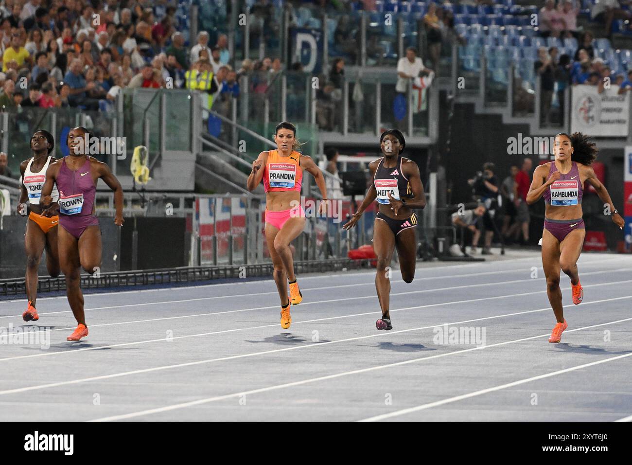 30 agosto 2024, Stadio Olimpico, Roma, Italia; Golden Gala Diamond League Athletics;BROWN, Bretagna, PRANDINI, Jenna 200 metri femminile crediti: Roberto Ramaccia/Alamy Live News Foto Stock