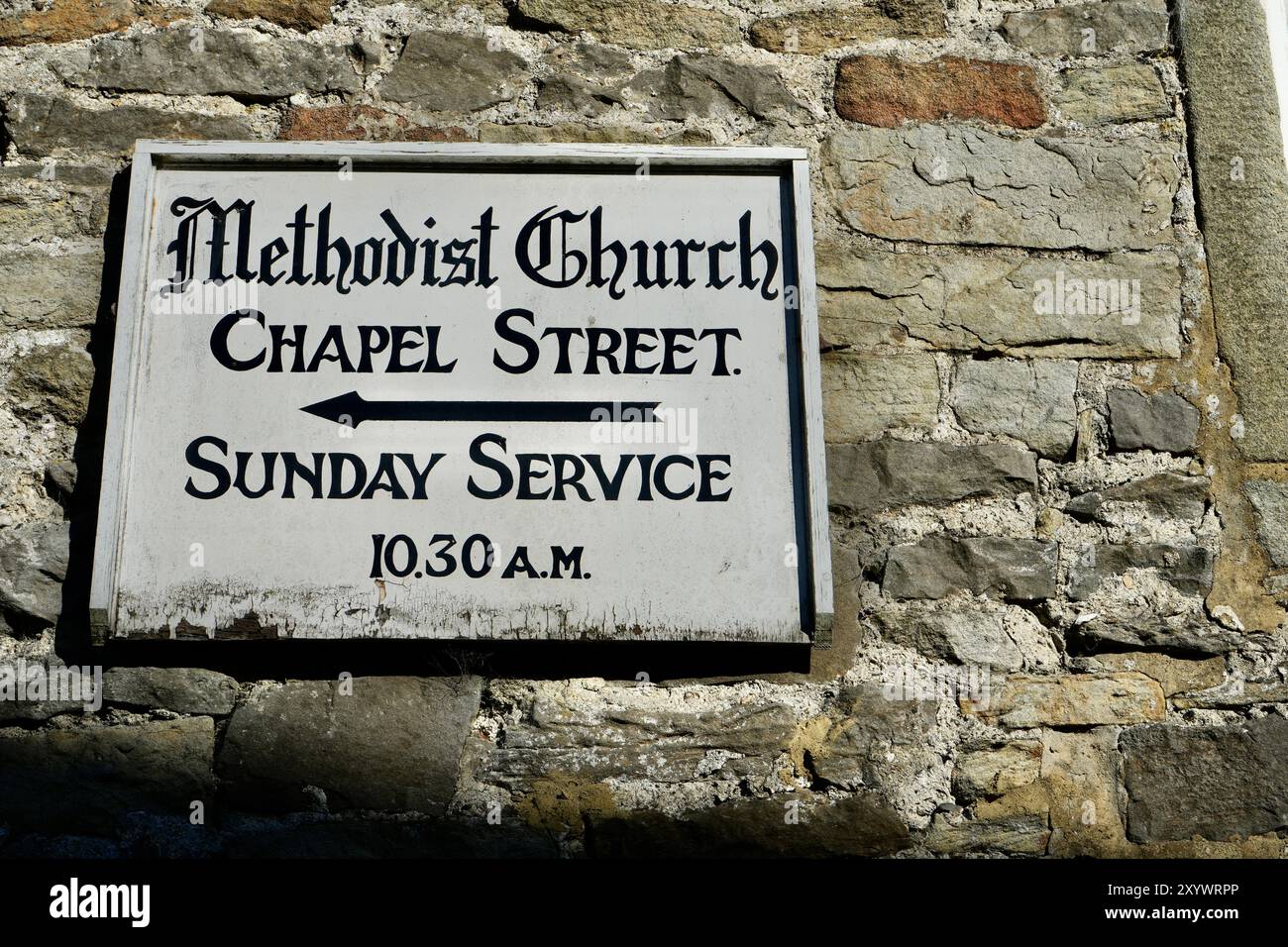 Insegna vintage per la Grassington Methodist Church in Chapel Street. Foto Stock