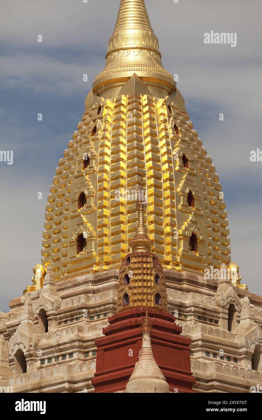 Torre di Corncob del Tempio di Ananda a Bagan Foto Stock