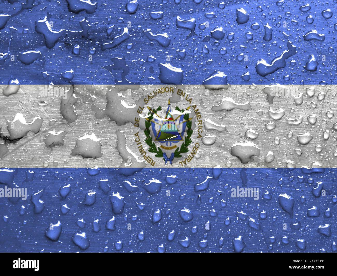 Bandiera di El Salvador con gocce di pioggia Foto Stock