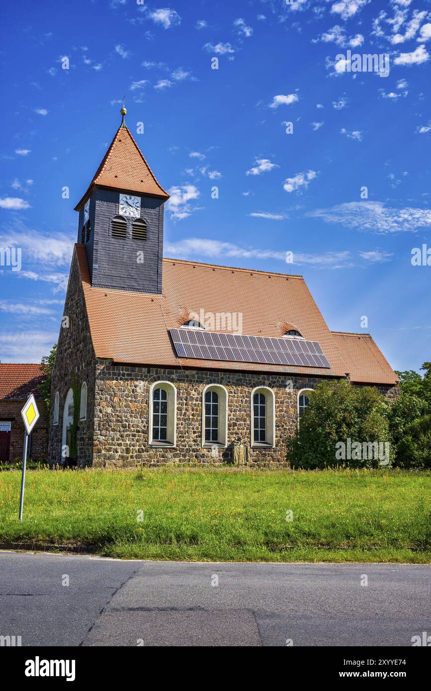 Bloensdorf Village Church, Niedergoersdorf, Teltow-Flaeming, Brandeburgo, Germania, Europa Foto Stock
