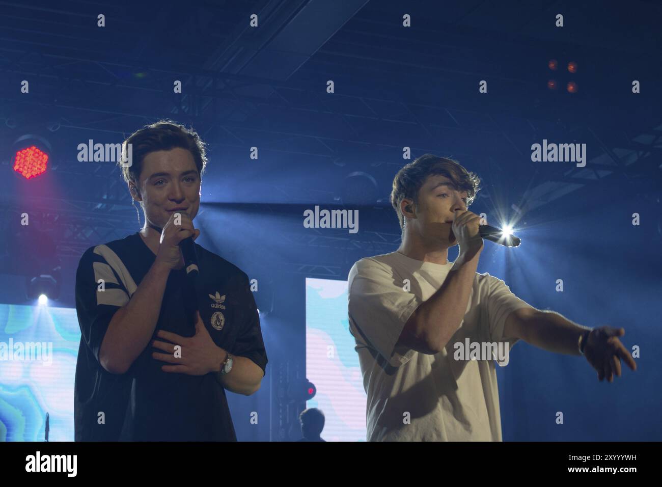 DORTMUND, Germania, 1 dicembre 2018: Die Lochis (personalità tedesche su YouTube) al Nickelodeon Slimefest 2018, il primo Slimefest in germania, Europa Foto Stock