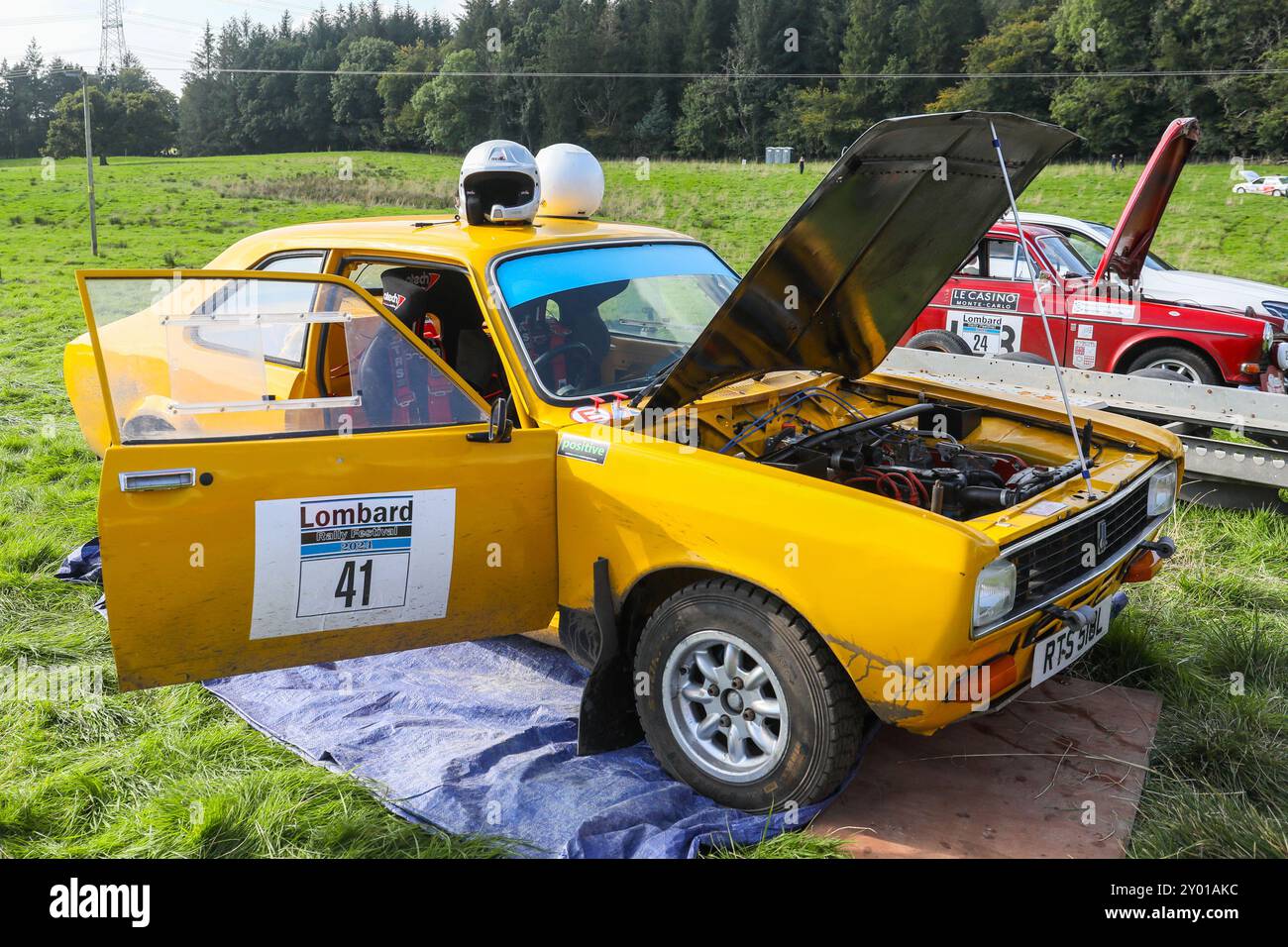 Kilmarnock, Scozia, Regno Unito. 31 agosto 2024. Kilmarnock, Regno Unito. Sessantasei auto da rally con squadre internazionali e locali, divise in 3 gruppi hanno preso parte al Lombard Rally Festival, attraverso la tenuta boschiva del Castello di Craufurdland, vicino a Kilmarnock, Ayrshire, Scozia, il rally è un evento di due giorni. Crediti: Findlay/ Alamy Live News Foto Stock