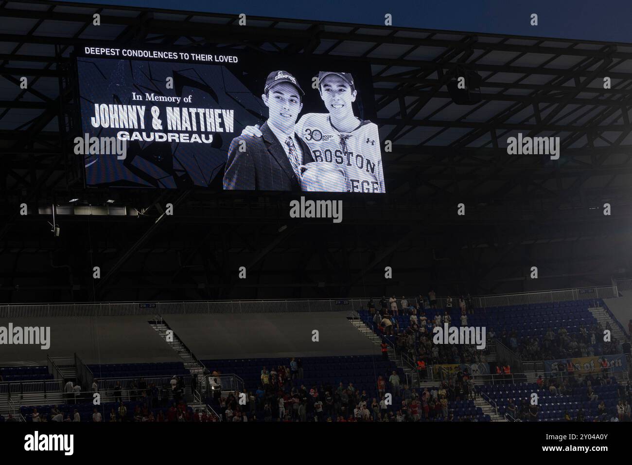 Bronx, New York, Stati Uniti. 31 agosto 2024. Momento di silenzio per Johnny e Matthew Gaudreau morti in un incidente stradale prima del match di stagione regolare della MLS tra Red Bulls e Philadelphia Union alla Red Bull Arena di Harrison, NJ, il 31 agosto 2024. Philadelphia ha vinto 2-0 (Credit Image: © Lev Radin/ZUMA Press Wire) SOLO PER USO EDITORIALE! Non per USO commerciale! Foto Stock