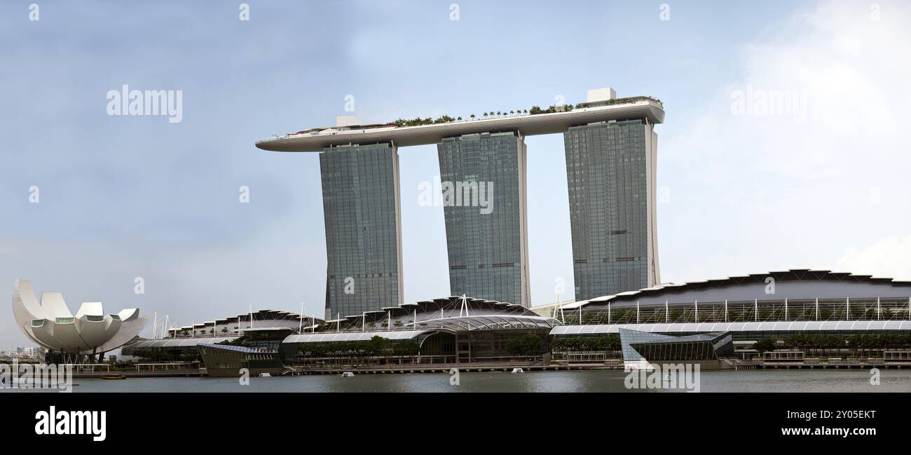 Marina Bay (Marine Bay Sands Hotel, centro commerciale e museo delle scienze artistiche) Foto Stock