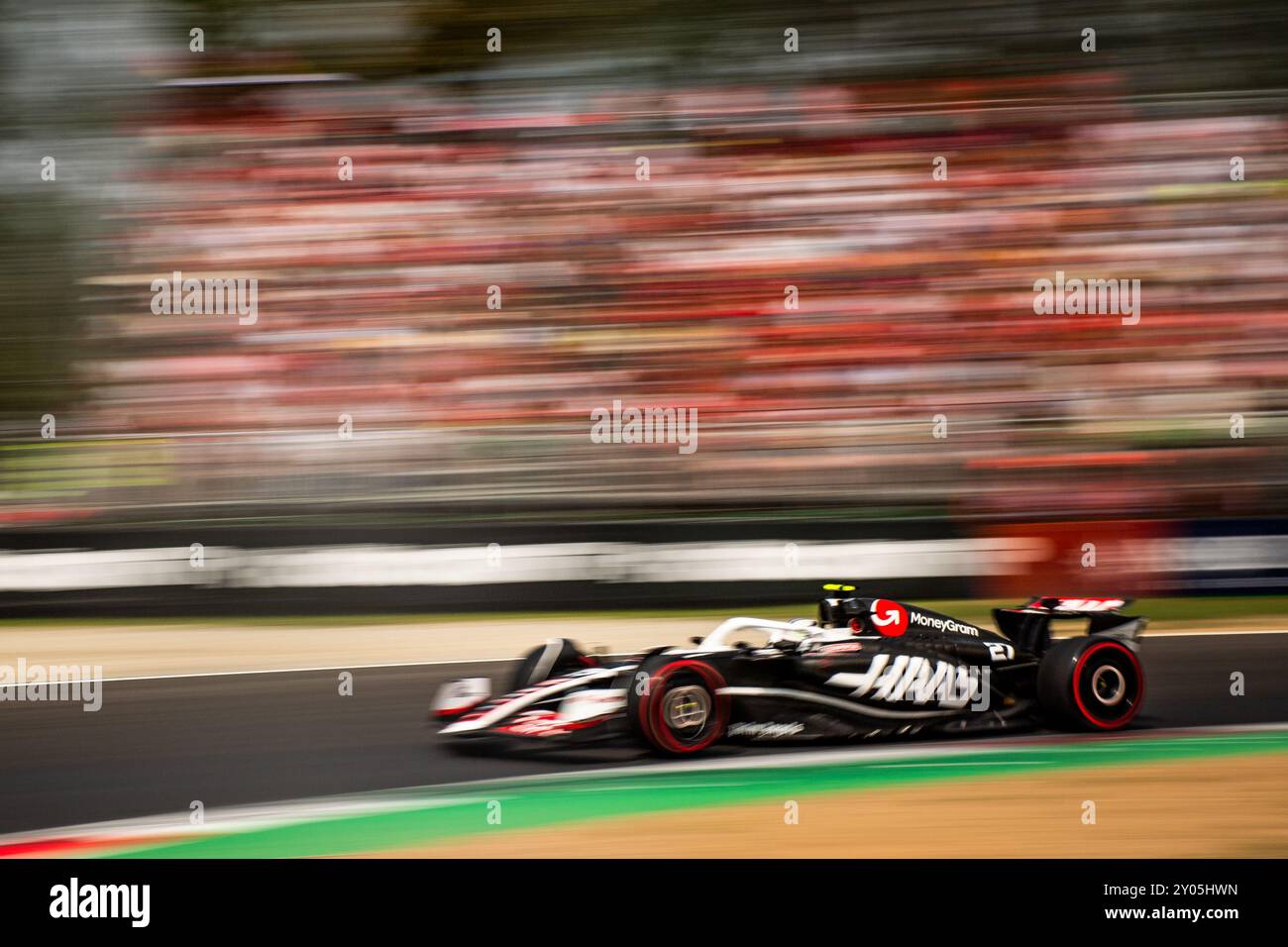 Monza, Italia - 21 giu 2024:, #27 Nico Hulkenberg (GER, HAAS), sabato prove libere davanti alle qualifiche del GP d'Italia di F1 Foto Stock