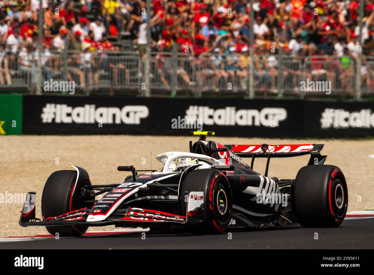 Monza, Italia - 21 giu 2024:, #27 Nico Hulkenberg (GER, HAAS), sabato prove libere davanti alle qualifiche del GP d'Italia di F1 Foto Stock