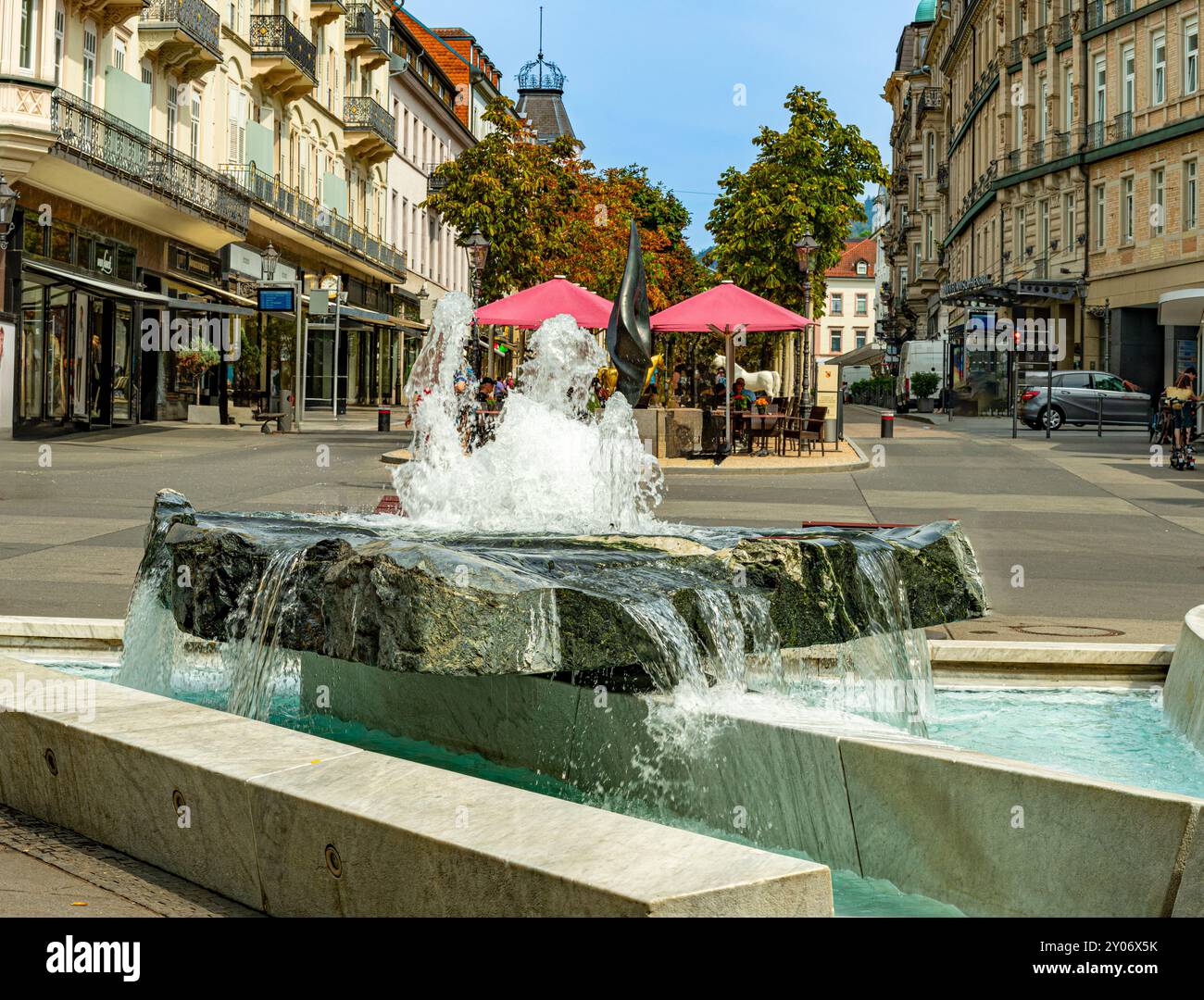 LeopoldssSquare a Baden Baden Baden con una splendida fontana. Baden Wuerttemberg, Germania Foto Stock