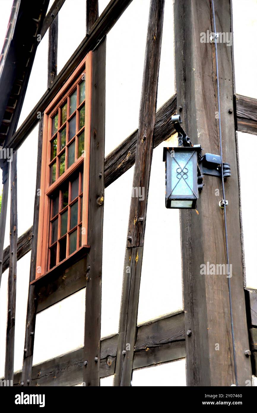 Una casa per metà in legno nella campagna di Ketzuer vicino al Brandeburgo Foto Stock