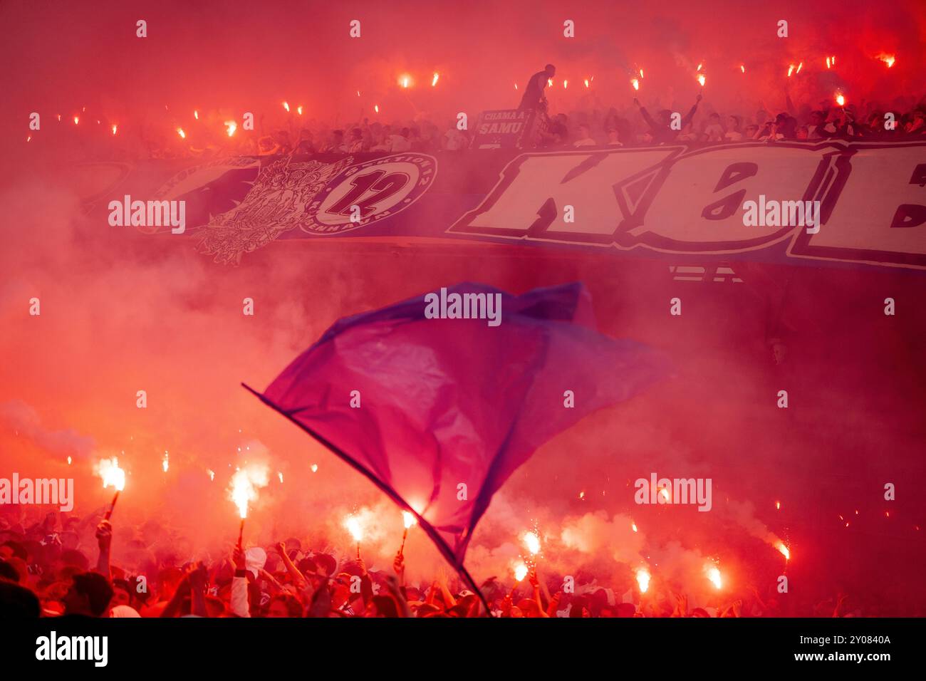 Danimarca. 1 settembre 2024. Tifosi del Copenhagen durante la partita di 3F Super League tra FC Copenhagen e Broendby IF a Parken a Copenaghen, domenica 1 settembre 2024. (Foto: Mads Claus Rasmussen/Ritzau Scanpix) credito: Ritzau/Alamy Live News Foto Stock