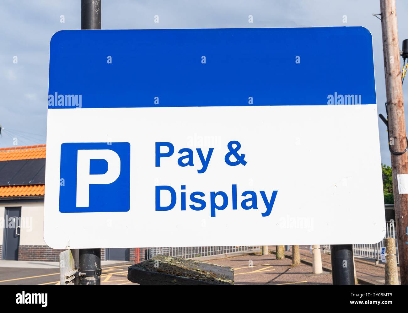 Cartellonistica a pagamento e display per il parcheggio nel Regno Unito Foto Stock