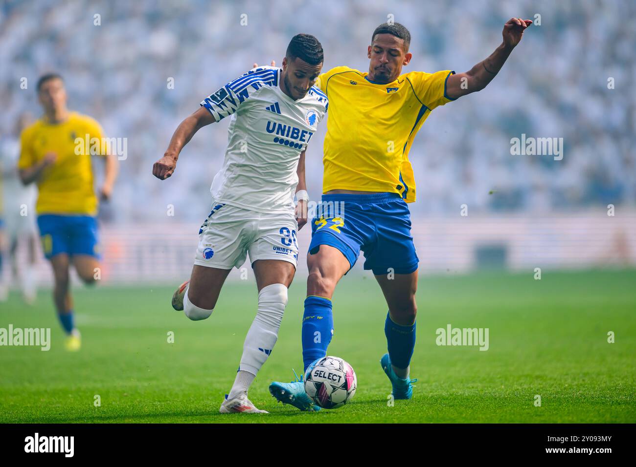30 (FCK) - Elias Achouri. 32 (BIF) - Frederik Alves Ibsen. Superliga: FC København mod Brøndby IF - 01.09.24. København, Danmark. 1 settembre 2024. Foto Stock