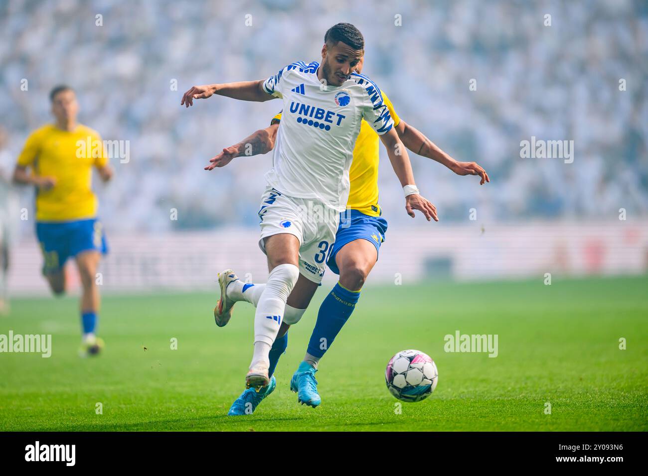 30 (FCK) - Elias Achouri. 32 (BIF) - Frederik Alves Ibsen. Superliga: FC København mod Brøndby IF - 01.09.24. København, Danmark. 1 settembre 2024. Foto Stock