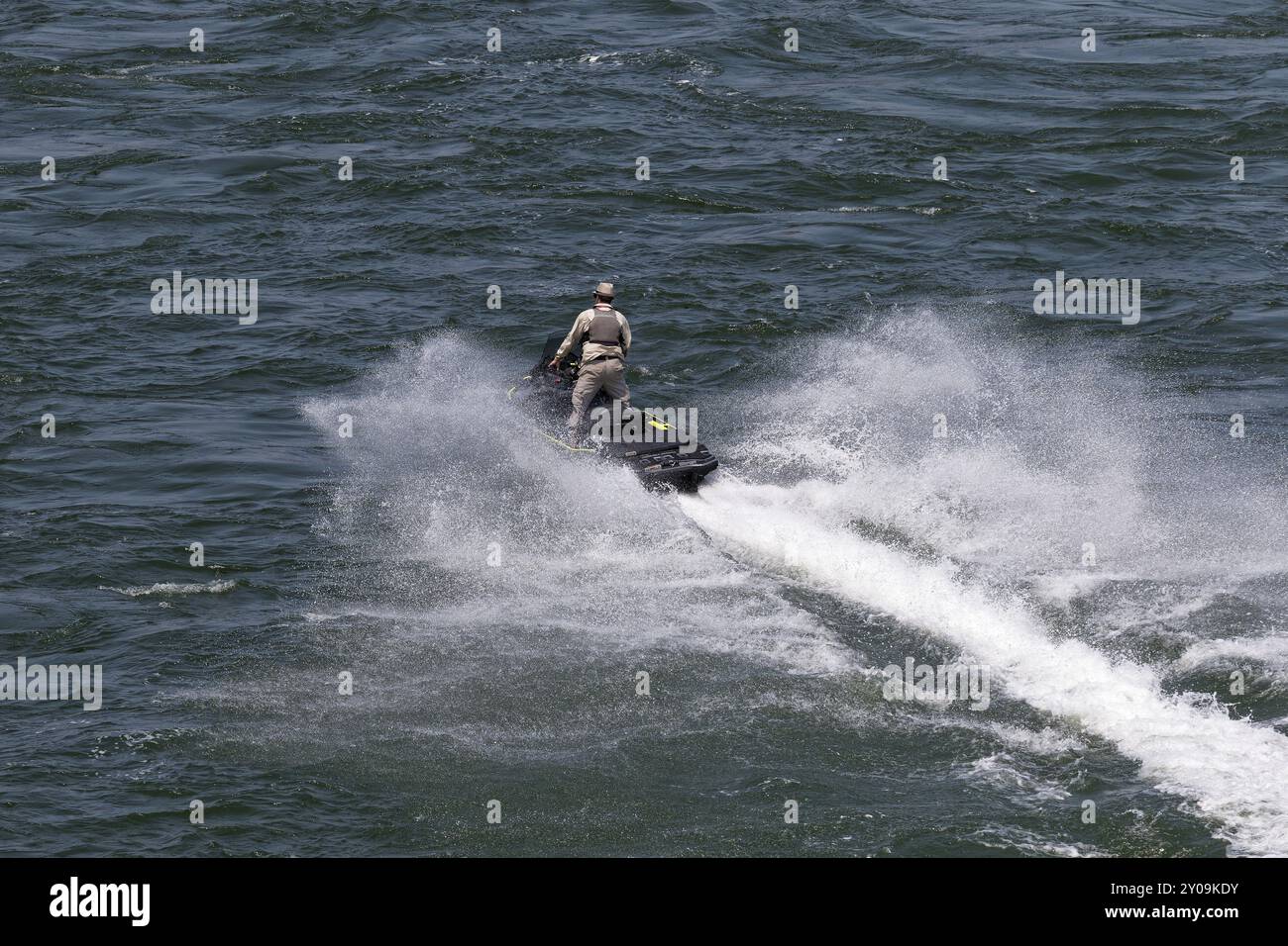 Moto d'acqua anfibio, moto d'acqua sul fiume San Lorenzo, Montreal, provincia del Quebec, Canada, Nord America Foto Stock