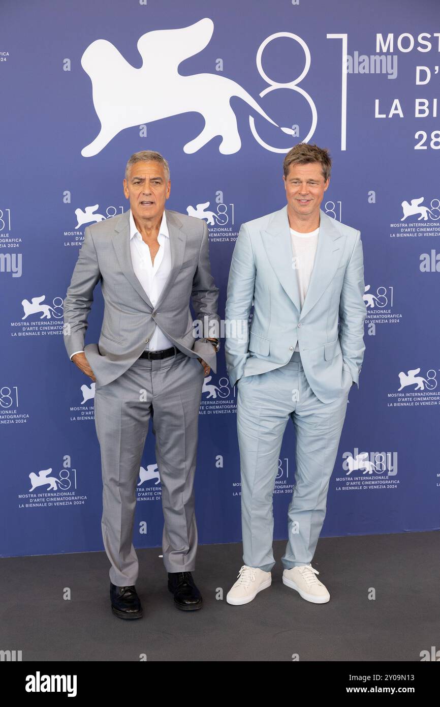 Venezia, Italia. 1 settembre 2024. VENEZIA, ITALIA. 1 settembre 2024: George Clooney & Brad Pitt al photocall per "Wolfs" alla 81a Mostra Internazionale d'Arte cinematografica di Venezia. Foto: Kristina Afanasyeva/features flash credito: Paul Smith/Alamy Live News Foto Stock