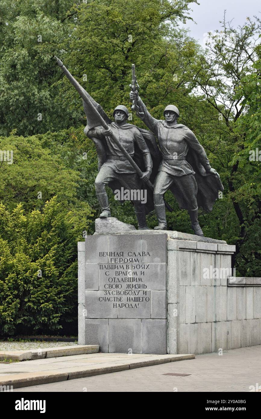 Scultura Vittoria. Memoriale a 1200 guardie, Kaliningrad (ex Konigsberg), Russia, Europa Foto Stock