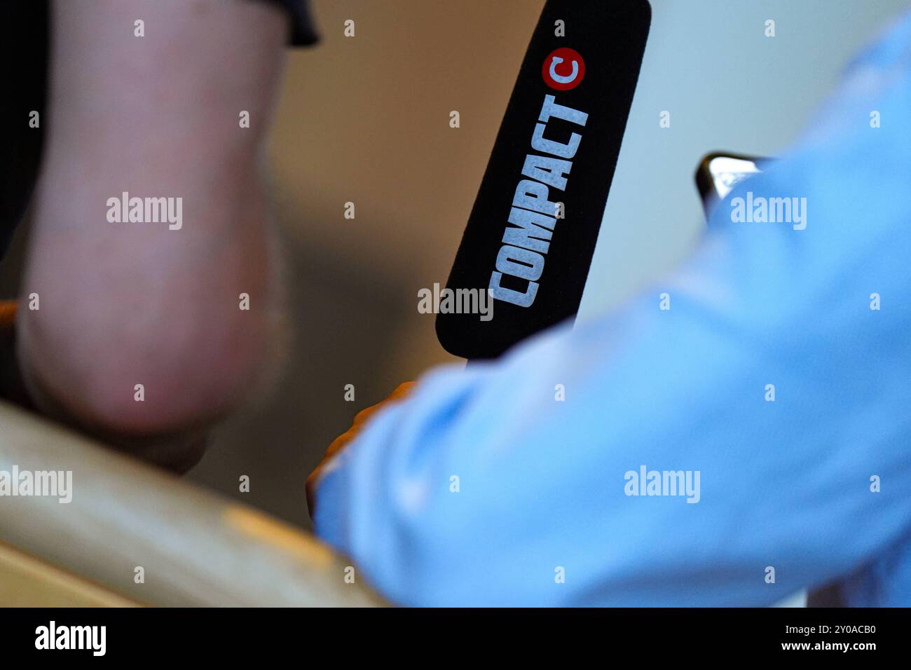 Symbolbild und Themenbild Compact Verlag und TV Symbolfoto und Themenfoto des Compact Verlag und Compact Verlag TV Deutschland *** immagine simbolo e tema Compact Verlag and TV immagine simbolo e tema di Compact Verlag e Compact Verlag TV Germania Foto Stock