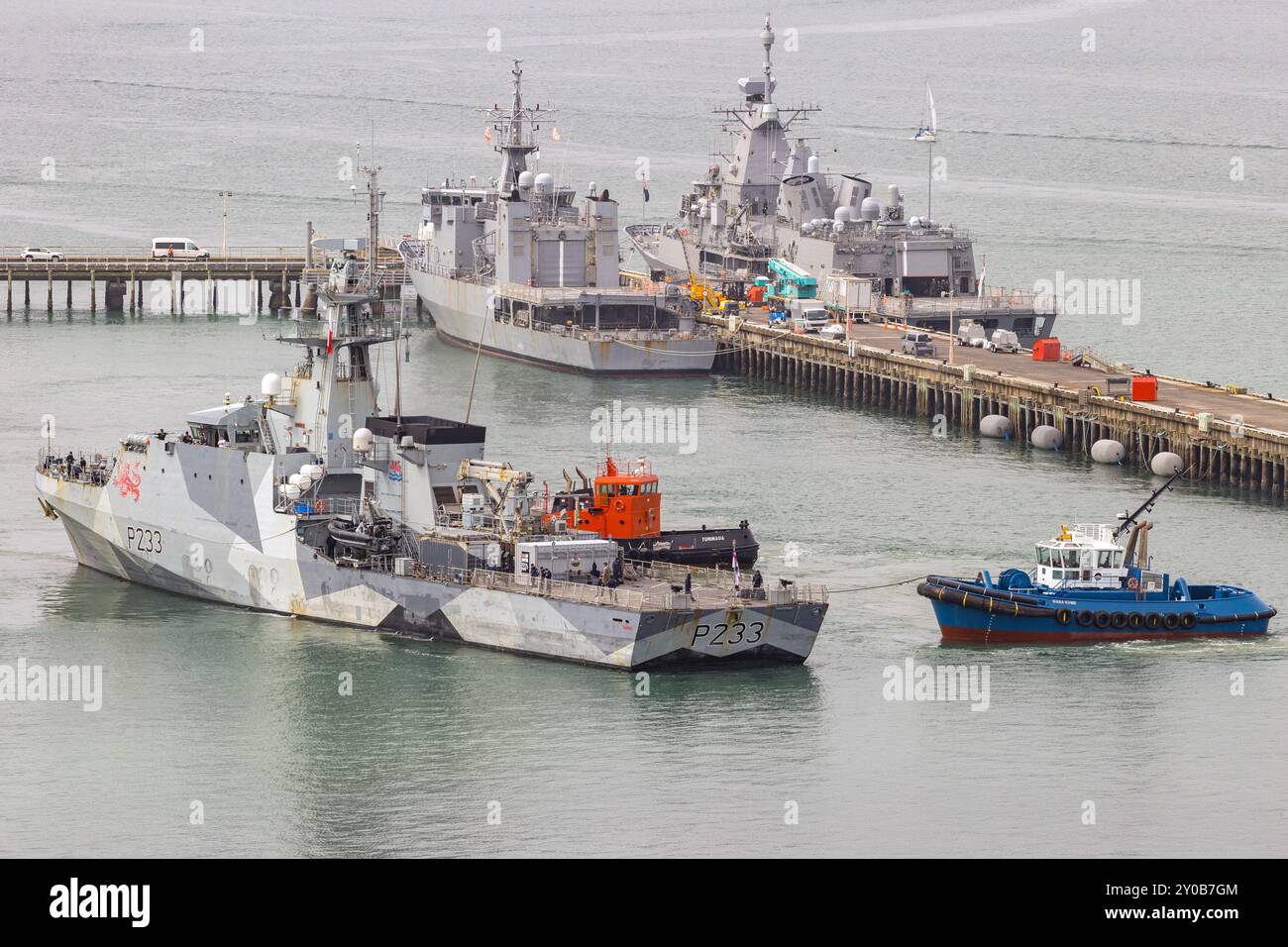 Auckland, nuova Zelanda, 2 settembre 2024. La HMS Tamar, una nave di pattuglia offshore classe Batch 2 della Royal Navy, parte dalla Royal New Zealand Navy base a Devonport, nuova Zelanda. Crediti: David Rowland/Alamy Live News Foto Stock