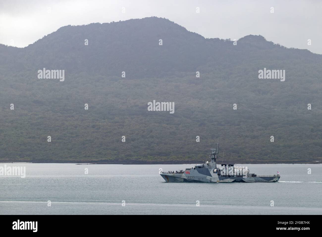 Auckland, nuova Zelanda, 2 settembre 2024. La HMS Tamar, una nave di pattuglia offshore classe Batch 2 della Royal Navy, parte dalla Royal New Zealand Navy base a Devonport, nuova Zelanda. Crediti: David Rowland/Alamy Live News Foto Stock
