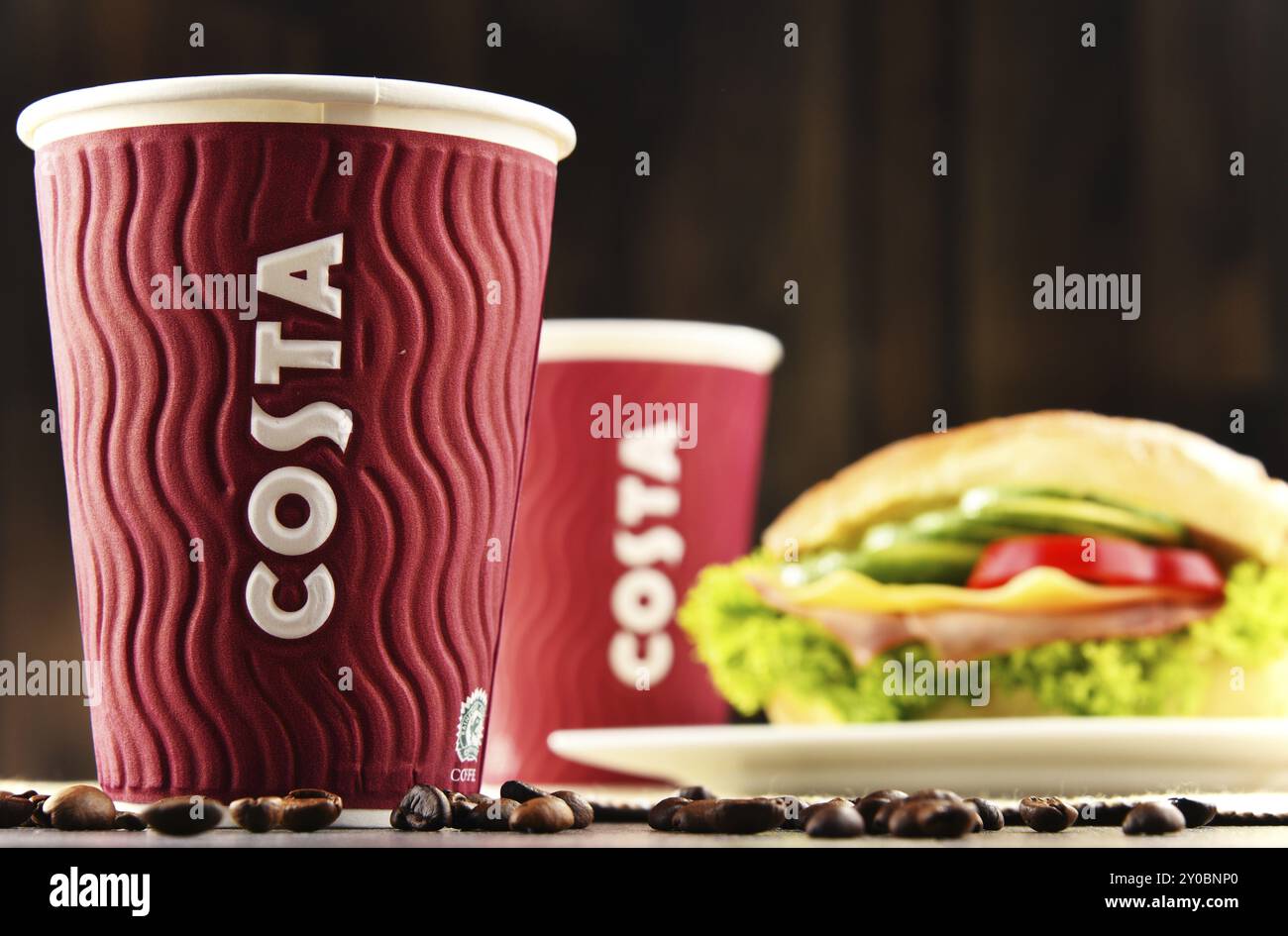 Costa Coffee è una multinazionale britannica con sede a Dunstable, Bedfordshire, seconda catena di caffetterie più grande al mondo Foto Stock