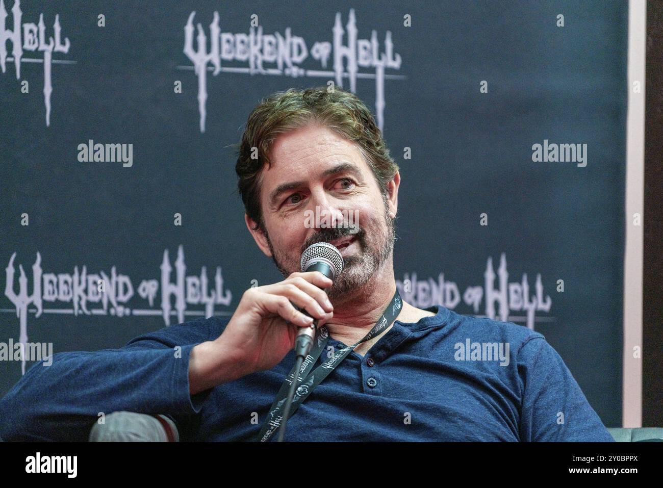 Duesseldorf-NEUSS, GERMANIA, 2 novembre 2019: Zach Galligan (*1964, attore americano Gremlins) parla delle sue esperienze nel settore cinematografico presso WE Foto Stock