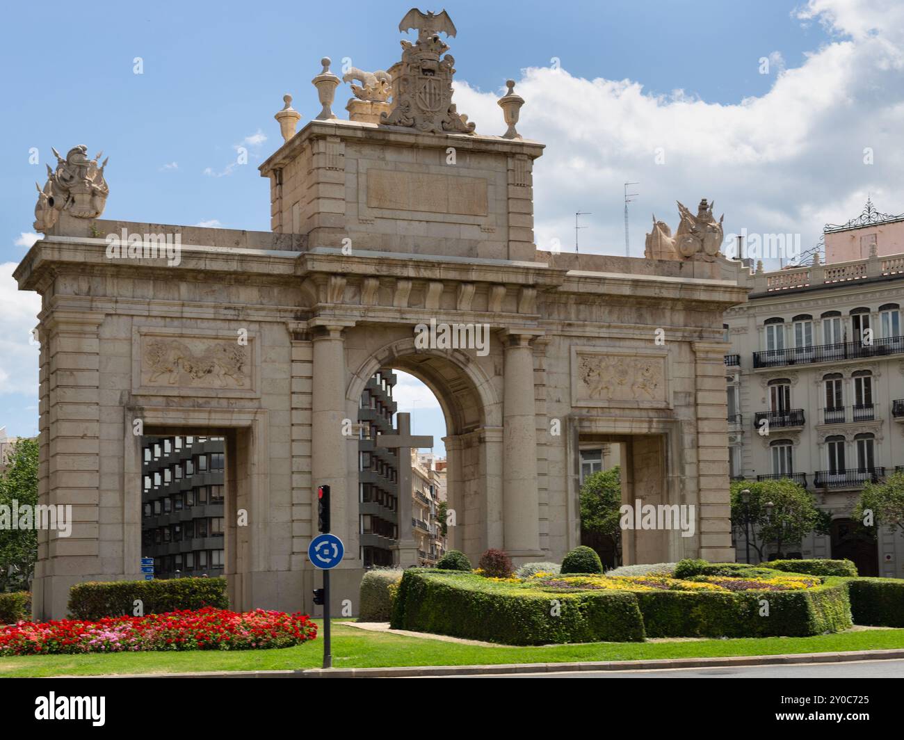 VALENCIA, SPAGNA - 17 MAGGIO 2024: Vista del Memoriale della Guerra civile spagnola (Puerta de la Mar 1944) nel centro della città Foto Stock