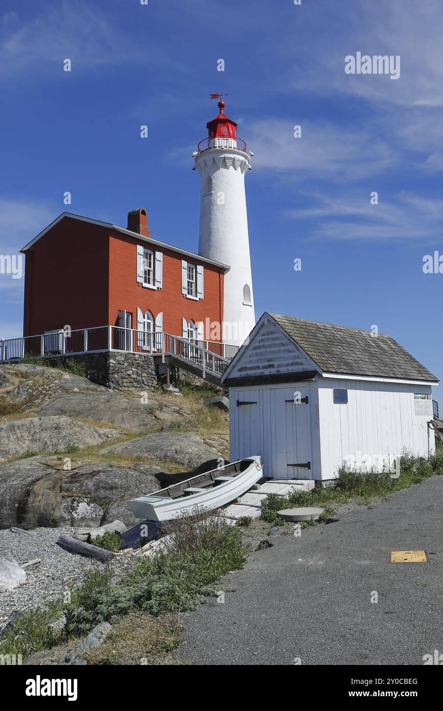 Un primo piano del FIsgard Lighthouse sotto un cielo limpido a Victoria BC, Canada, Nord America Foto Stock