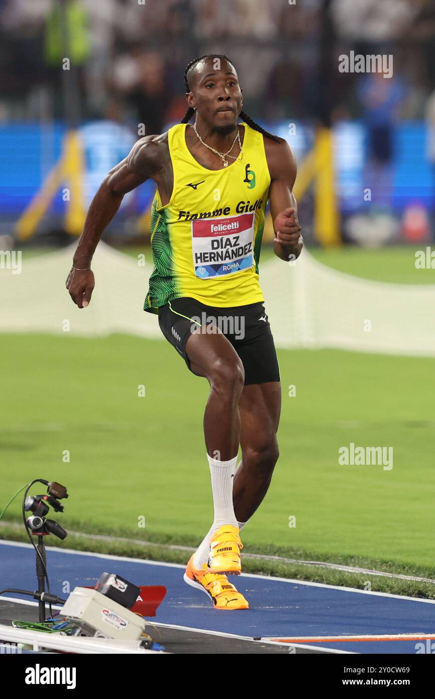 Roma, Italia 30.08.2024 : Díaz Hernández Andy vince TRIPLO SALTO MASCHILE gara atletica Gala d'Oro Pietro Mennea Roma 2024 - Lega Diamanti allo Stadio O. Foto Stock