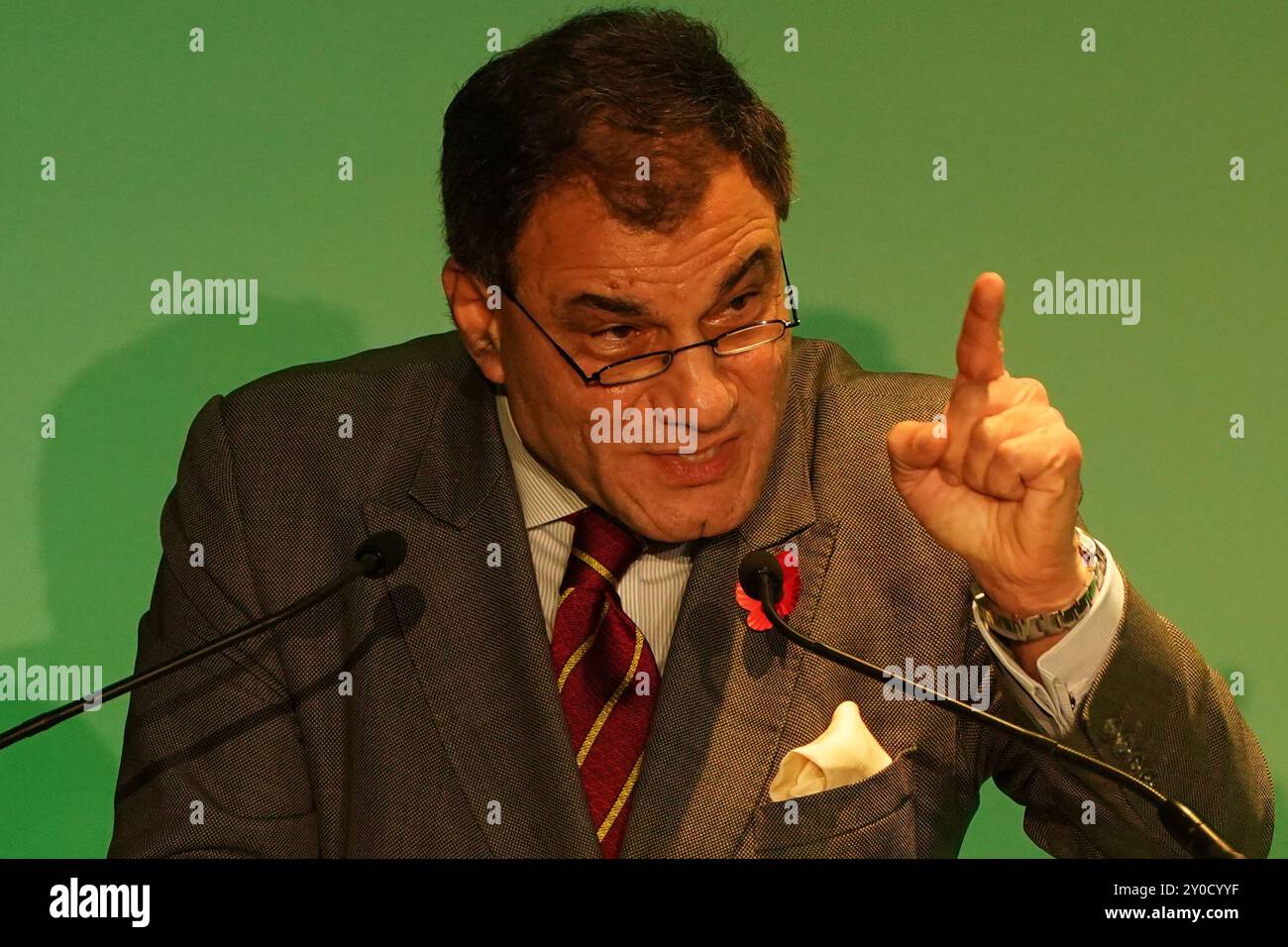 Foto del file datata 4/11/2021 dell'ex presidente della Confederazione dell'industria britannica Lord Karan Bilimoria, che dice che i timori per l'aumento delle tasse vedranno i soldi "volare dal paese". Il fondatore della birra Cobra, Lord Bilimoria, ha invitato il governo a concentrarsi sulla crescita, definendo ogni aumento dell'imposta sulle plusvalenze "una mossa miope”. Data di pubblicazione: Lunedì 2 settembre 2024. Foto Stock