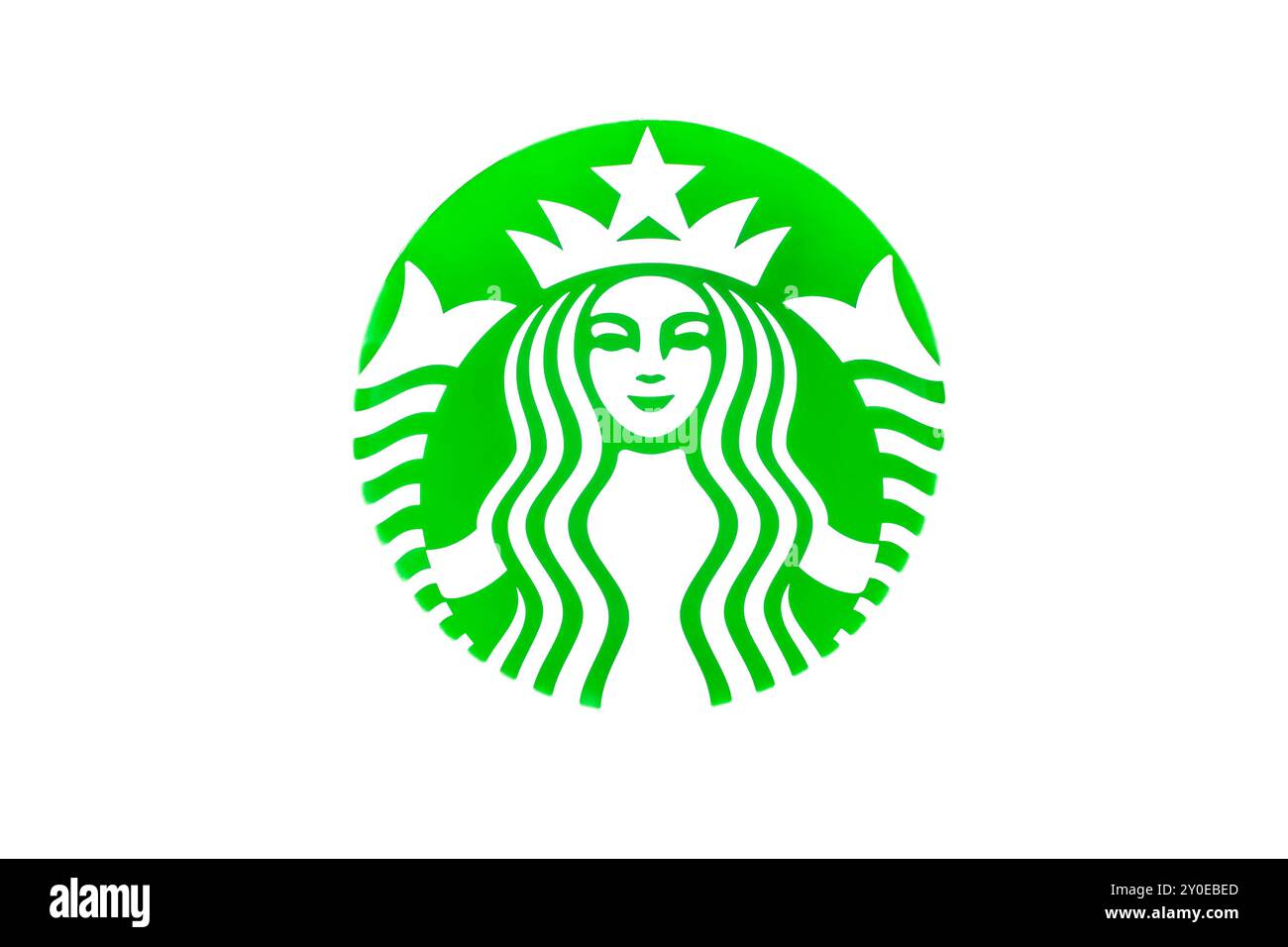 Logo Starbucks Coffee isolato su sfondo bianco. Catena Starbucks Coffehouse. Vista ravvicinata del logo Starbucks. catena di caffè famosa in tutto il mondo Foto Stock