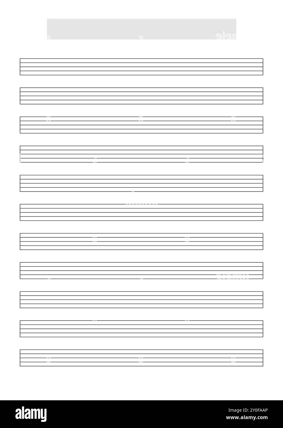 Modello di spartiti di punteggio musicale vuoto per scrivere musica. Formato A4 stampabile in modalità verticale con il titolo del brano e il blocco del nome dell'artista nella parte superiore Foto Stock
