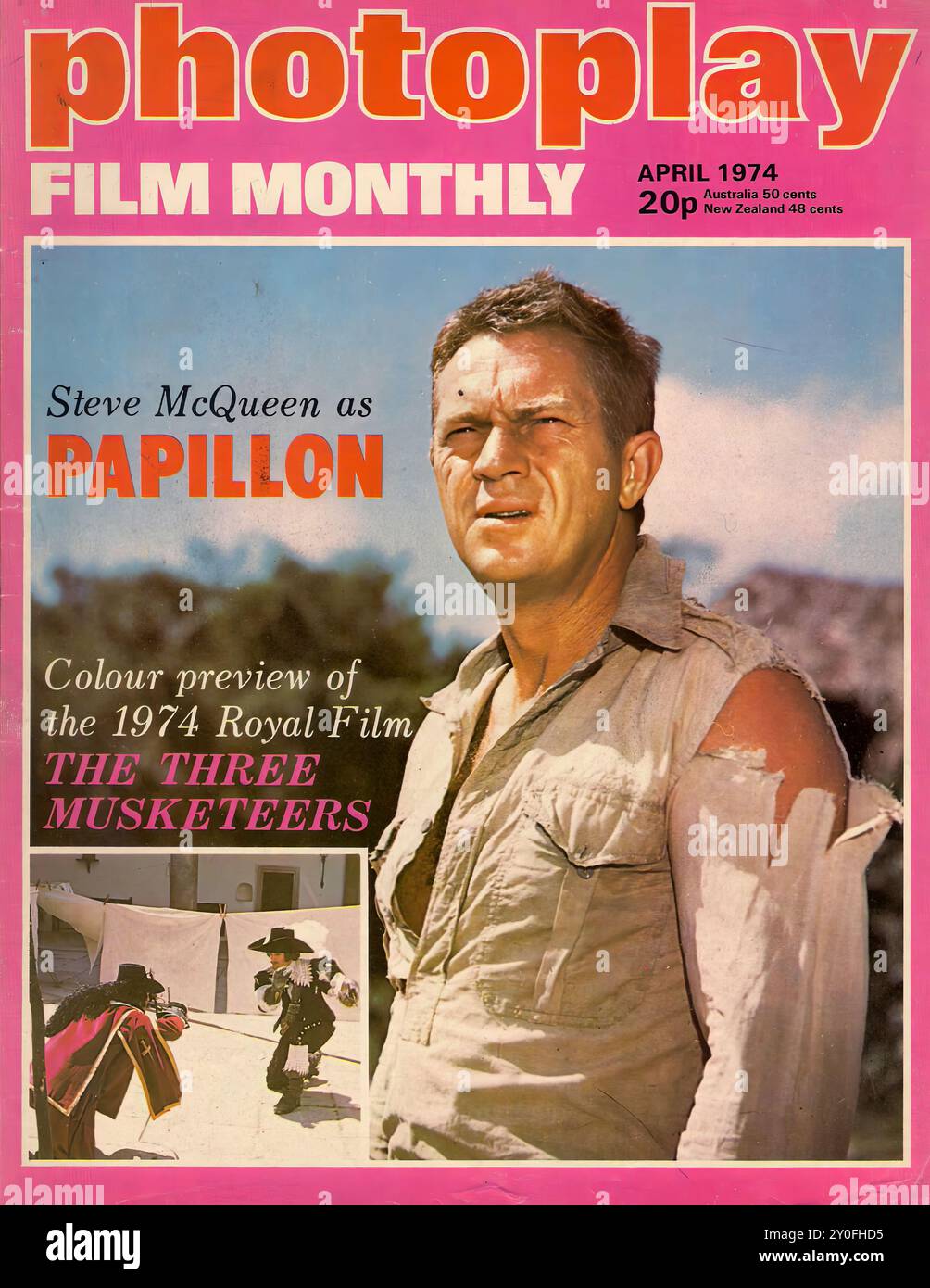 Photoplay Film Monthly Apr 1974 - copertina della rivista Vintage - fotografo sconosciuto - trascrizione di testo [ Photoplay FILM MONTHLY APRIL 1974 Australia 50 cents 20p nuova Zelanda 48 centesimi Steve McQueen come PAPILLON Colour preview of the 1974 Royal Film THE THREE MOSCHETTIERI ] SOLO PER USO EDITORIALE ! Foto Stock