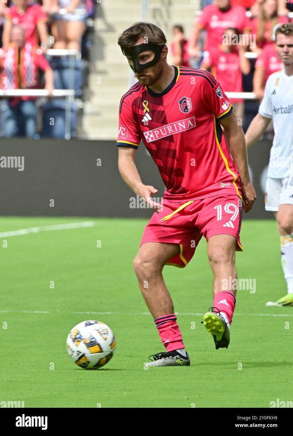 St. Louis, Stati Uniti. 1 settembre 2024. Indiana Vassilev, centrocampista del St. Louis City (19). STL City ha ospitato LA Galaxy in una partita della Major League Soccer allo STL CITYPARK Stadium di St. Louis, Missouri, domenica 1 settembre 2024. Foto di Tim Vizer/Sipa USA credito: SIPA USA/Alamy Live News Foto Stock
