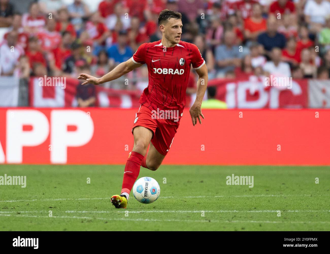 Maximilian Eggestein (SC Freiburg, #8). GER, FC Bayern Muenchen gegen SC Freiburg Fussball, Bundesliga, 2. Spieltag, Spielzeit 2024/2025, 01.09.2024. (LE NORMATIVE DFL DFB VIETANO QUALSIASI USO DI FOTOGRAFIE COME SEQUENZE DI IMMAGINI E/O QUASI-VIDEO). Foto: Eibner-Pressefoto/Heike Feiner Foto Stock