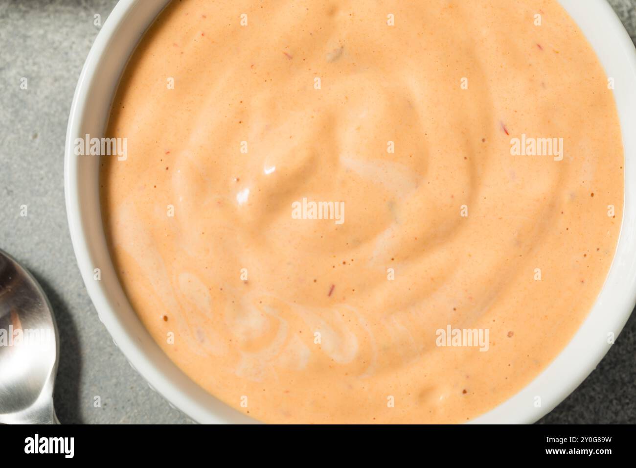 Spicy Chipotle Mayo fatti in casa in una ciotola Foto Stock