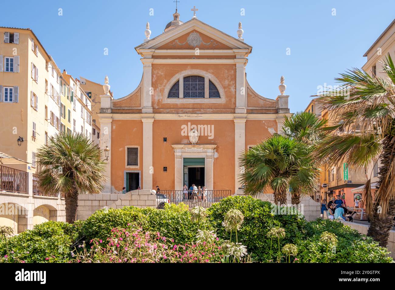 Ajaccio, Francia - 8 agosto 2024: Esterno della cattedrale di Santa Maria Assunta ad Ajaccio, Corsica. Foto Stock