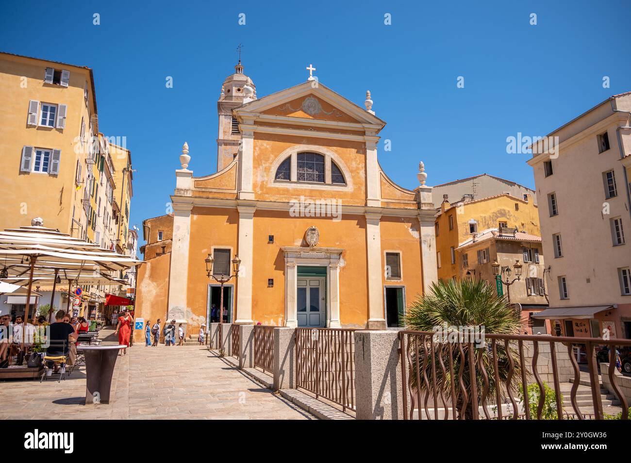 Ajaccio, Francia - 8 agosto 2024: Esterno della cattedrale di Santa Maria Assunta ad Ajaccio, Corsica. Foto Stock