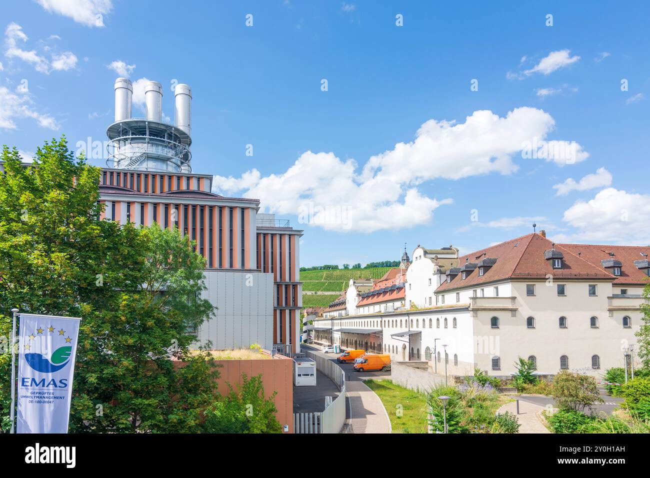 Würzburg: Impianto di riscaldamento (a sinistra), ex Zollamt a Unterfranken, bassa Franconia, Bayern, Baviera, Germania Foto Stock