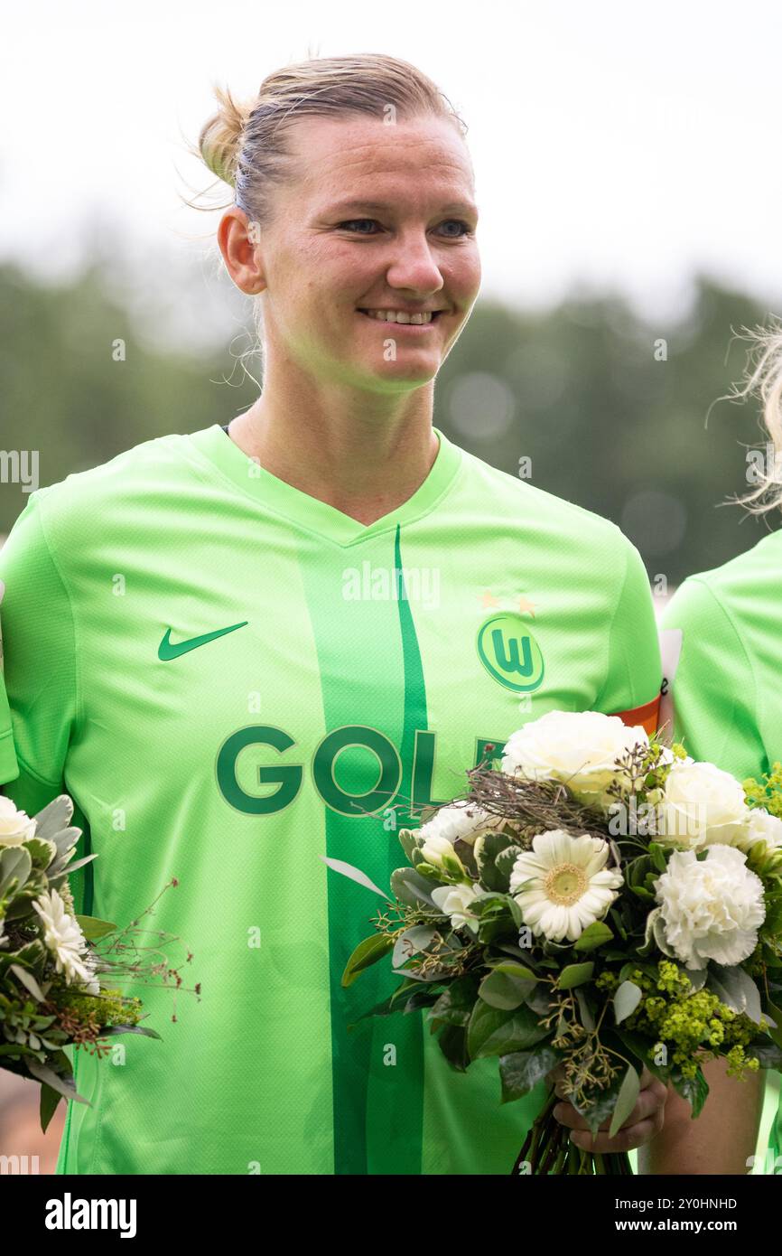 Wolfsburg, Germania. 2 settembre 2024. Alexandra Popp di Wolfsburg visto prima del Frauen-Bundesliga match tra Wolfsburg e Werder Brema all'AOK Stadion di Wolfsburg. Credito: Gonzales Photo/Alamy Live News Foto Stock