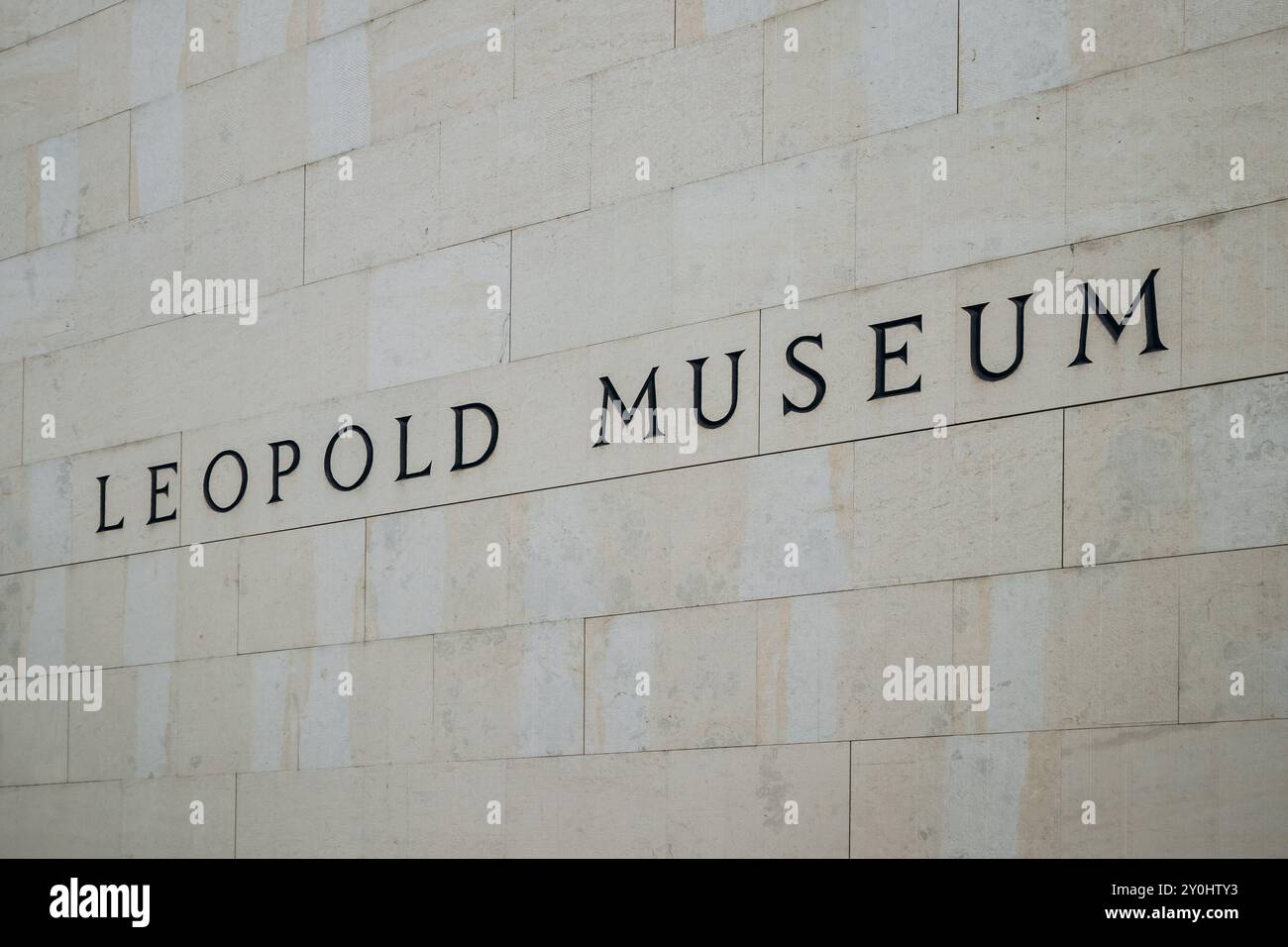 Vienna, Austria - 6 agosto 2024: Facciata del Museo Leopold di Vienna Foto Stock